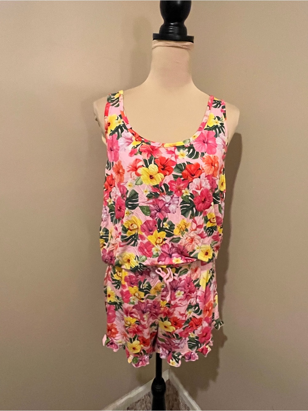 Posh Peanut Pink Floral Tank &. ruffled short set, Yellow & Green Accents, XL